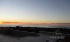 Beautiful 4 bedrooms villa with swimming pool for sale in Chloraka