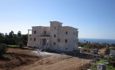 Luxury 7 bedroom villa for sale in Peyia
