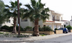 3 bedroom house with swimming pool for sale in Exo Vrisi