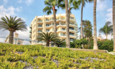 Beautiful 3 bedroom apartment with swimming pool to rent in Agios Tychonas