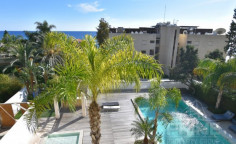 4 bedroom apartment with swimming pool for sale in Four Seasons
