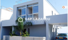 4 bedrooms house with swimming pool for sale in Larnaca