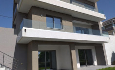 Beautiful 4 bedroom detached house in Agios Tychonas 