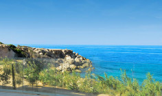 Luxury 4 bedroom villa with swimming pool for sale in Chloraka