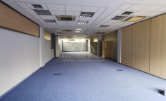 Spacious office to rent in Petrou Kai Pavlou