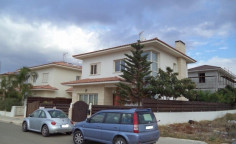 Luxury 3 bedroom house for sale in Lakatamia