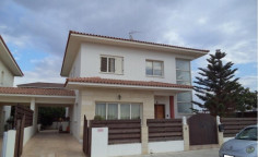 Luxury 3 bedroom house for sale in Lakatamia
