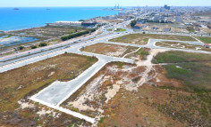 Large residential plot on Larnaca/Dekelia road only a few meters from the sea, only 5 mins from town centre, Larnaca