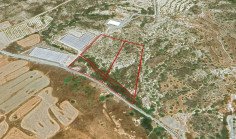 Commercial for sale in Monagroulli