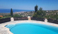 Large 4 bed house with swimming pool for sale in Tala