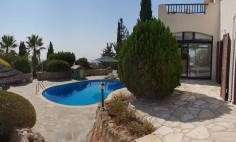 Luxury 4 bed house with swimming pool for sale in Tala