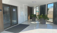 Office 390 m2 to rent in Linopetra