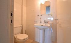 Shop to rent in Drosia