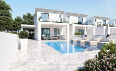 Spacious 3 bedroom house with swimming pool for sale in Aradippou