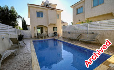 3 bedroom villa with title deeds in the center of Pernera 