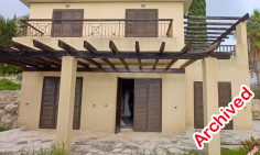Luxury 3 bedroom house with swimming pool for sale in Kamares