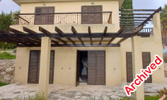 Luxury 3 bedroom house with swimming pool for sale in Kamares