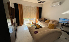 3 bedroom furnished apartment with swimming pool for sale in Tombs of the Kings