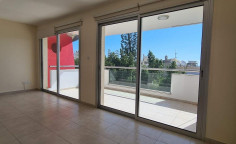 3 bedroom apartment to rent in Mesa Geitonia