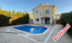 Beautiful 3 bedrooms house with swimming pool for sale in Chloraka