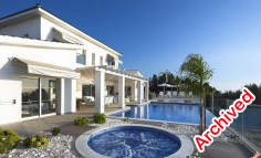 6 bedroom house with swimming pool to rent in Kissonerga