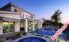6 bedroom house with swimming pool to rent in Kissonerga