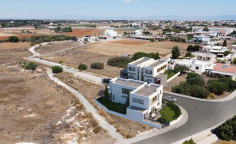 Spacious 3 bedroom house for sale in Deryneia