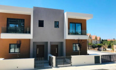 House (semi detached) in Moutagiaka Tourist Area, Limassol for sale 