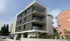 Luxury 3 bed penthouse with swimming pool for sale in Germasogeia Tourist Area