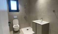Luxury apartment for sale in Mesa Geitonia