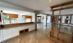 4 bedroom apartment for sale in Germasogeia Tourist Area