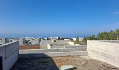 Large 4 bedrooms house with swimming pool for sale in Kissonerga