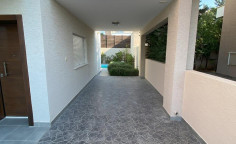 4 bedroom house with swimming pool to rent in Mesovounia