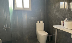2 bedroom furnished apartment to rent in Parekklisia
