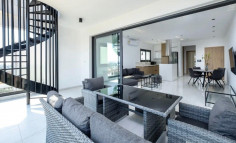 2 bedroom penthouse to rent in Chalomantres