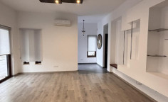 Beautiful 4 bedroom house with swimming pool to rent in Agios Athanasios