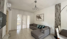 Large 2 bedroom apartment with swimming pool to rent in Germasogeia Tourist Area