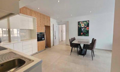 Spacious 2 bedroom apartment to rent in Mesa Geitonia