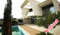 Luxury 4 bedroom furnished house with swimming pool to rent in Mouttagiaka
