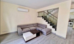 Luxury 6 bedroom house to rent in Panthea