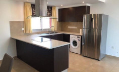 2 bedroom furnished penthouse with swimming pool to rent in Panthea
