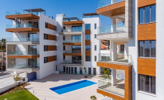 3 bedroom apartment with swimming pool to rent in Chalomantres