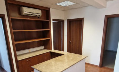 Beautiful commercial to rent in Strovolos