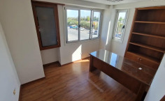 Beautiful commercial to rent in Strovolos