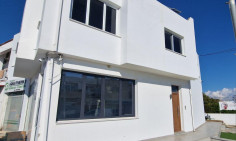 Beautiful commercial to rent in Strovolos