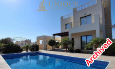 Fully furnished villa with pool in historic Kouklia 