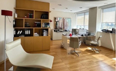 Spacious commercial for rent in Engomi