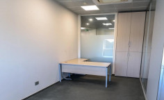Spacious commercial for rent in Engomi