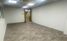 Large commercial to rent in Engomi