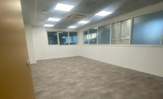 Large commercial to rent in Engomi